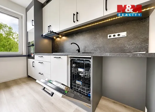 Pronájem bytu 2+kk, Ostrava - Výškovice, Výškovická, 39 m2