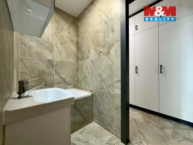 Pronájem bytu 2+kk, Ostrava - Výškovice, Výškovická, 39 m2