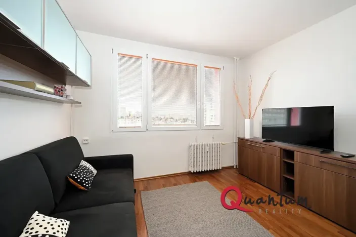 Pronájem bytu 1+kk, Praha - Záběhlice, Jahodová, 25 m2