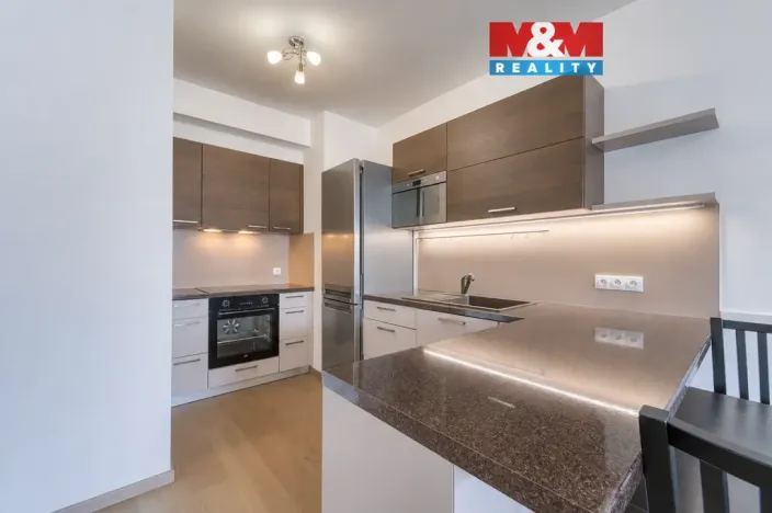 Prodej bytu 2+kk, Praha - Holešovice, V háji, 61 m2