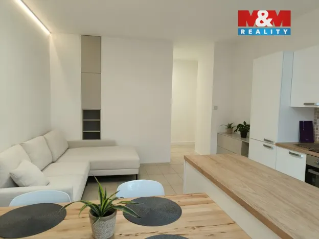 Prodej bytu 3+kk, Janovice nad Úhlavou, Rozvojová zóna, 77 m2