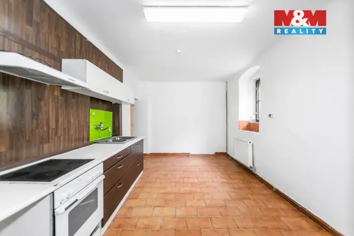 Prodej rodinného domu, Holýšov, náměstí 5. května, 230 m2
