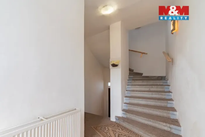 Prodej bytu 3+1, Vojtanov, Nádražní čtvrť, 83 m2