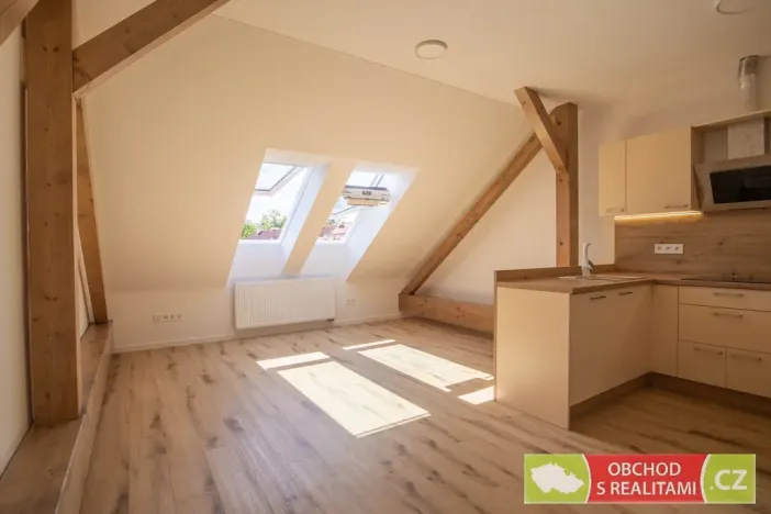 Pronájem bytu 2+kk, Heřmanův Městec, Masarykovo náměstí, 66 m2