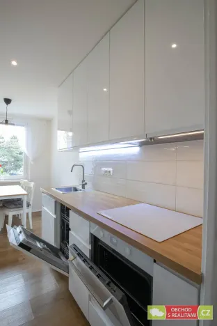 Pronájem bytu 3+1, Praha - Háje, Květnového vítězství, 77 m2