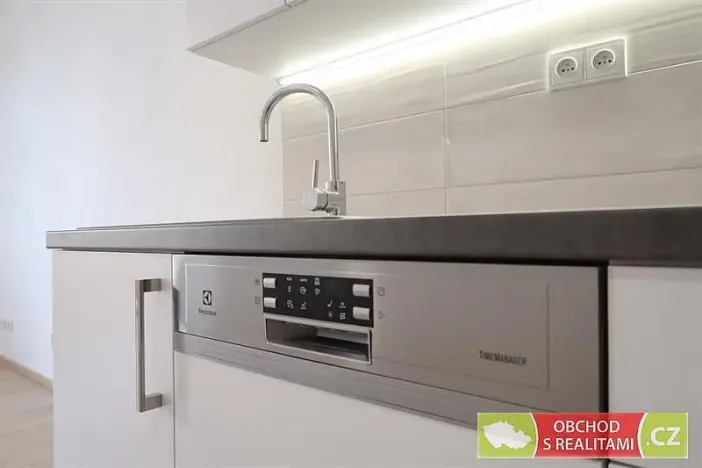 Pronájem bytu 2+kk, Praha - Hostivař, Rychtáře Petříka, 50 m2