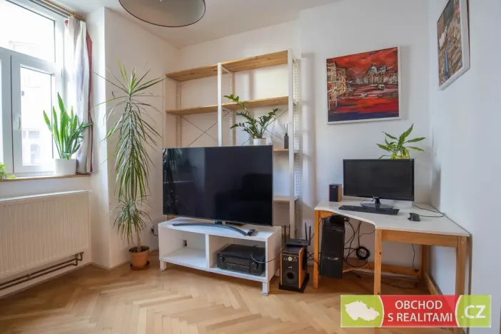 Prodej bytu 2+kk, Praha - Holešovice, U Uranie, 40 m2