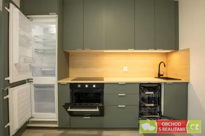 Pronájem bytu 1+kk, Praha - Strašnice, Štěchovická, 45 m2