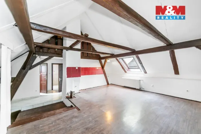 Prodej činžovního domu, Holýšov, náměstí 5. května, 230 m2