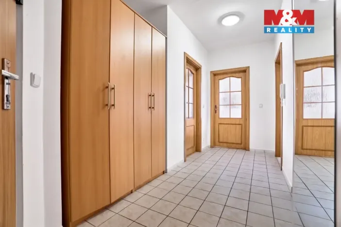 Pronájem bytu 3+kk, Karlovy Vary - Stará Role, Okružní, 83 m2
