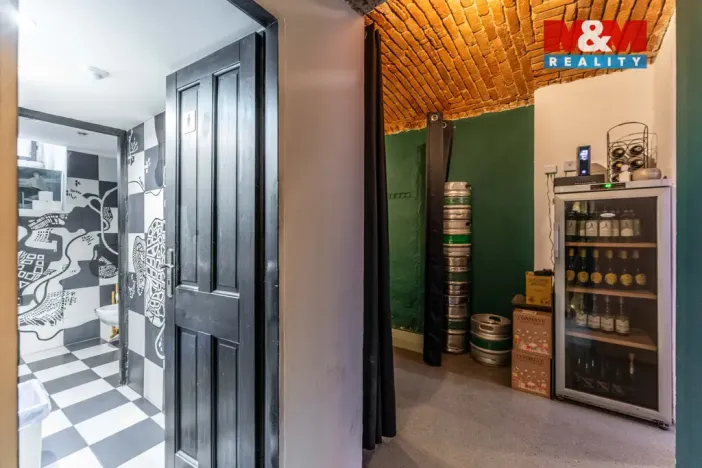 Pronájem restaurace, Praha - Vinohrady, Rumunská, 170 m2