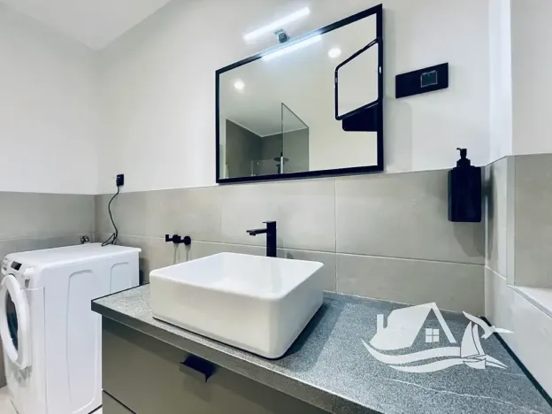 Prodej bytu 4+kk, Jasenice, Chorvatsko, 100 m2
