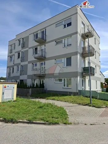 Pronájem bytu 2+kk, Velký Osek, U hřiště, 66 m2