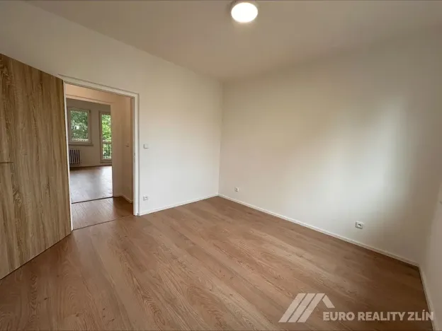 Pronájem bytu 2+1, Zlín, Husova, 50 m2
