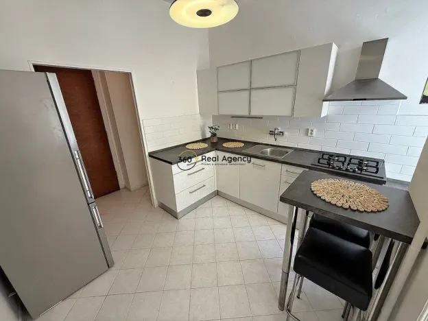 Pronájem bytu 2+1, Praha - Vinohrady, Čáslavská, 62 m2