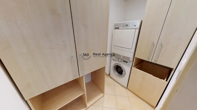 Pronájem bytu 3+kk, Praha - Štěrboholy, Laudonova, 135 m2