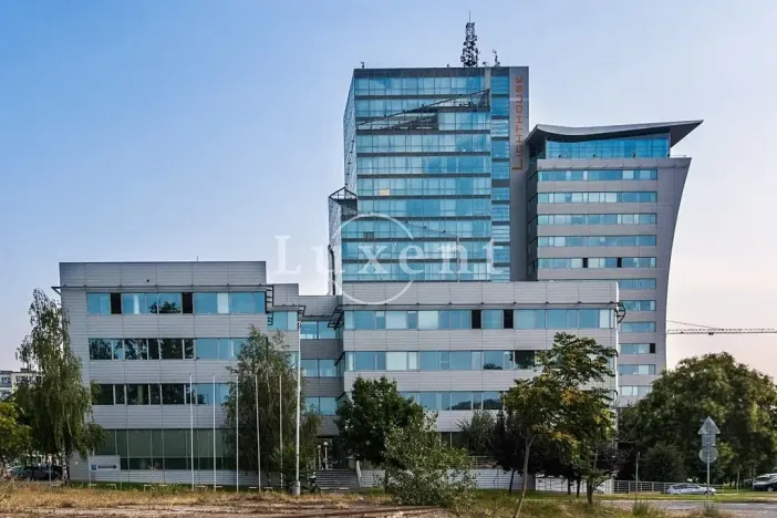 Pronájem kanceláře, Praha - Holešovice, Jankovcova, 291 m2
