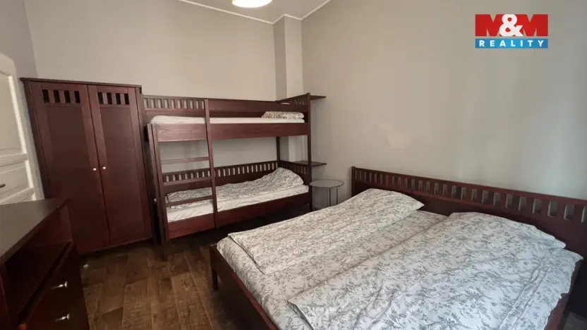 Pronájem ubytování, Veselí nad Lužnicí - Veselí nad Lužnicí I, náměstí T. G. Masaryka, 170 m2
