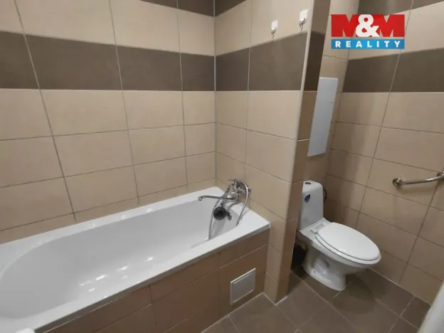 Pronájem bytu 2+1, Ústí nad Labem - Střekov, Kozinova, 52 m2