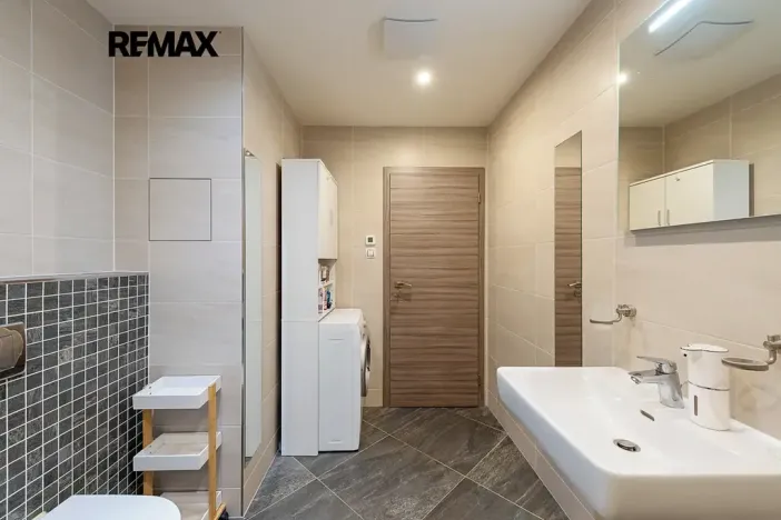 Prodej bytu 1+kk, Praha - Žižkov, Olšanská, 34 m2
