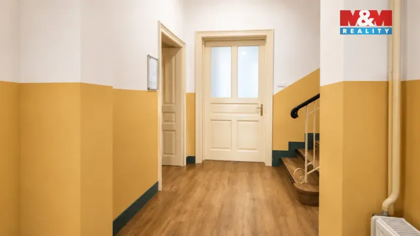 Pronájem kanceláře, Třinec - Staré Město, 1. máje, 99 m2