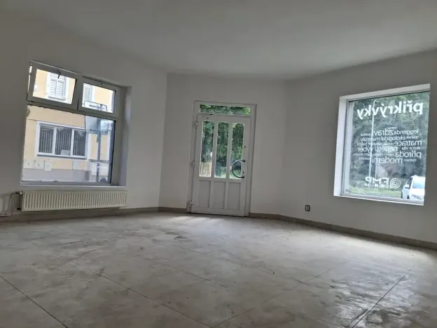 Pronájem obchodního prostoru, Žatec, U Oharky, 300 m2