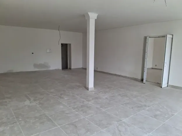 Pronájem obchodního prostoru, Žatec, U Oharky, 300 m2