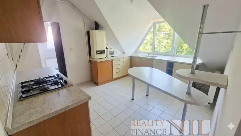 Pronájem bytu 2+kk, Tlučná, V Rybníčkách, 52 m2