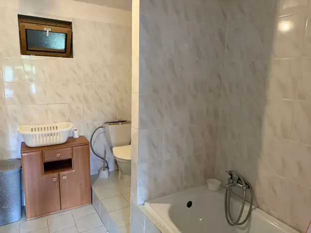 Pronájem skladu, Malá Skála, 200 m2