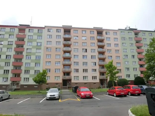 Prodej bytu 1+1, Ostrov, Jungmannova, 36 m2