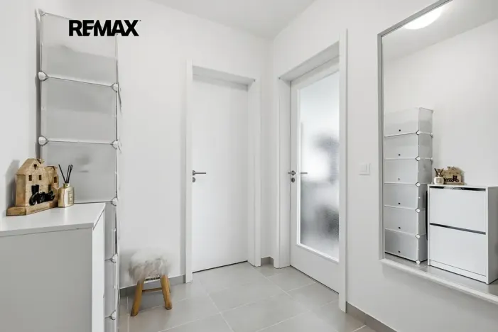 Prodej bytu 2+kk, Praha - Vysočany, Strnadových, 50 m2