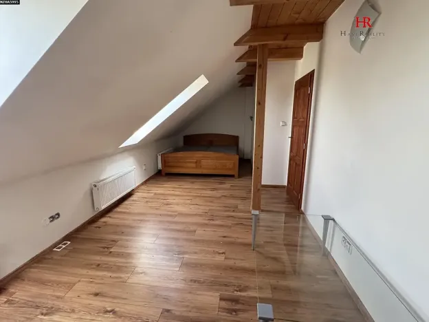 Prodej rodinného domu, Načeradec, Zámecké náměstí, 170 m2