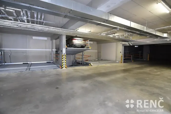 Pronájem bytu 1+kk, Brno, Reissigova, 42 m2