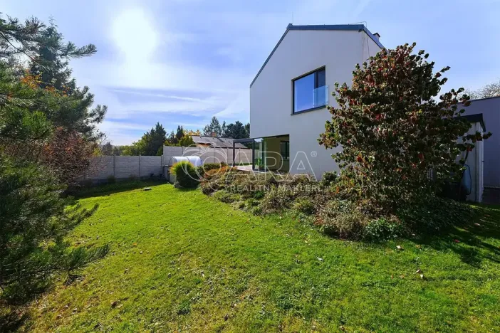 Prodej rodinného domu, Velké Popovice, U Školky, 190 m2