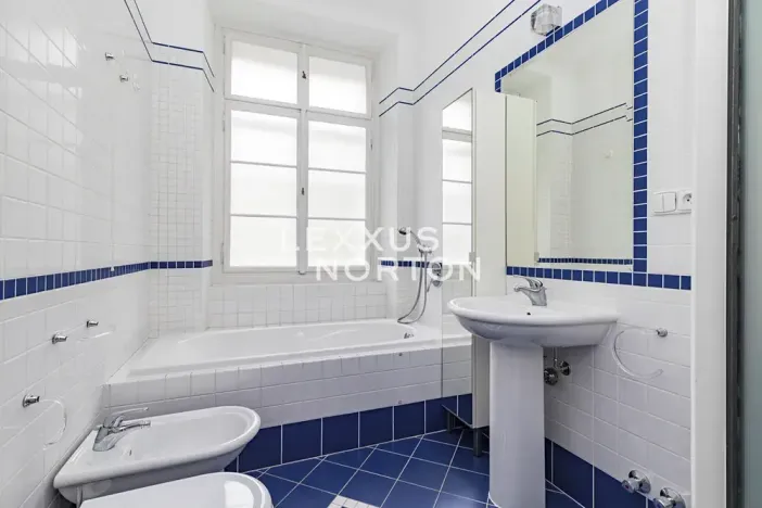 Pronájem bytu 3+1, Praha - Malá Strana, Sněmovní, 85 m2