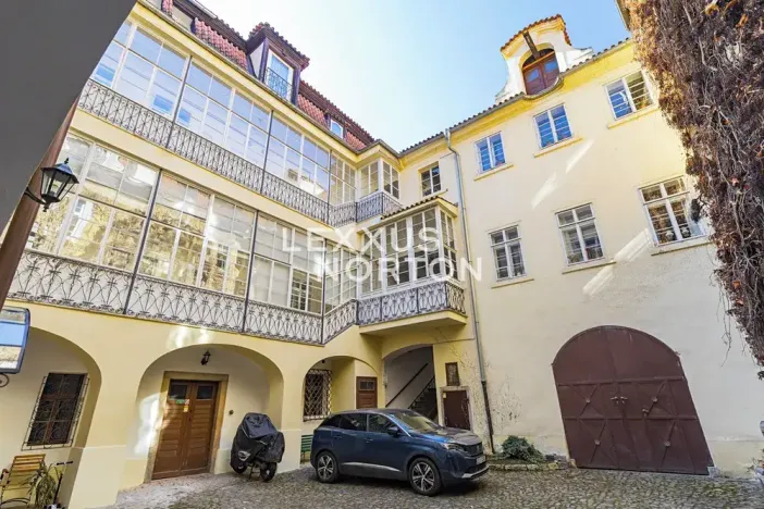 Pronájem bytu 3+1, Praha - Malá Strana, Sněmovní, 85 m2