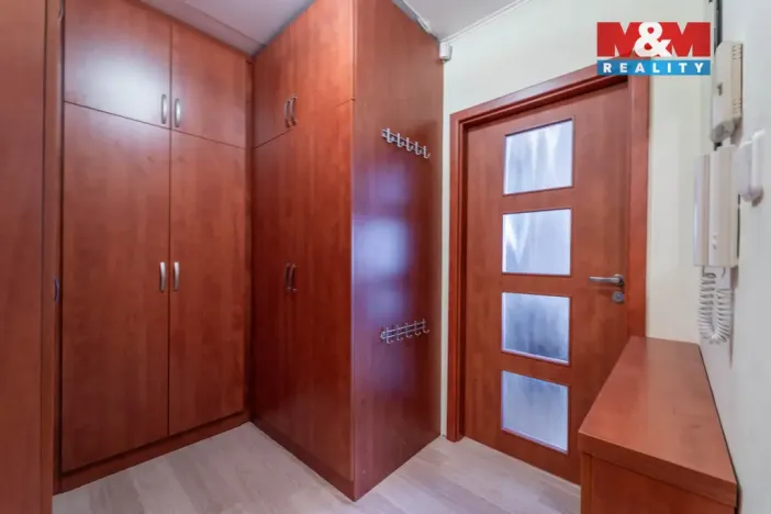 Prodej bytu 3+1, Praha - Horní Počernice, Mezilesí, 75 m2