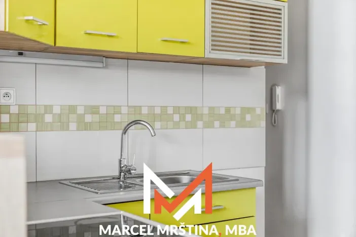 Prodej bytu 1+kk, Náchod, Pražská, 27 m2