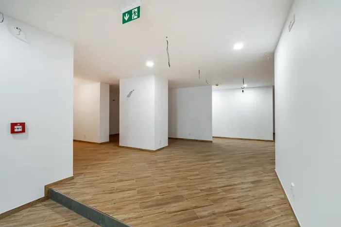 Pronájem restaurace, Praha - Žižkov, Olšanská, 352 m2