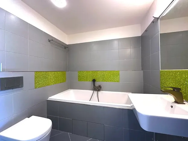 Pronájem bytu 1+kk, Praha, Milánská, 45 m2