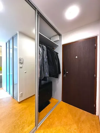 Pronájem bytu 1+kk, Praha, Milánská, 45 m2