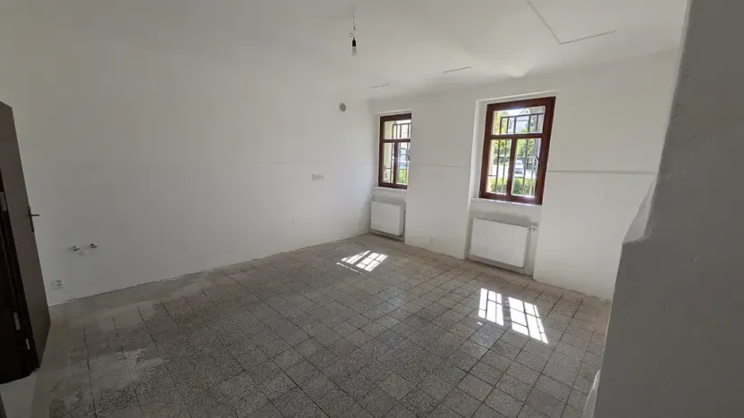 Pronájem restaurace, Praha - Ruzyně, Kralupská, 200 m2