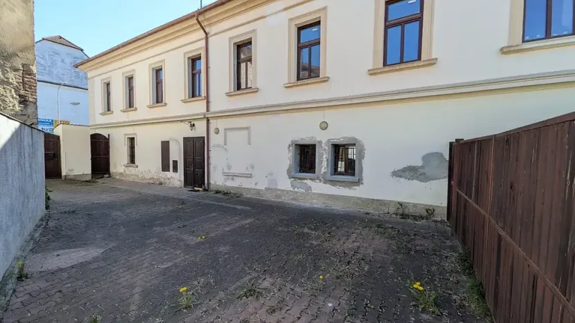 Pronájem restaurace, Praha - Ruzyně, Kralupská, 200 m2