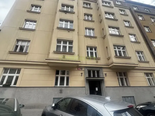 Prodej bytu 1+kk, Praha - Vinohrady, Písecká, 25 m2