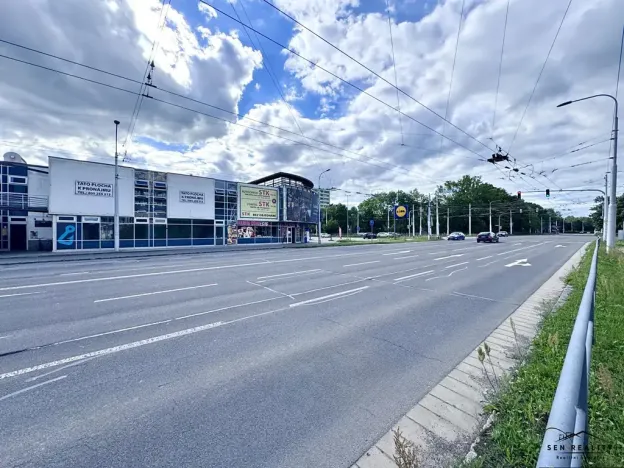 Pronájem obchodního prostoru, Pardubice, Bělehradská, 35 m2