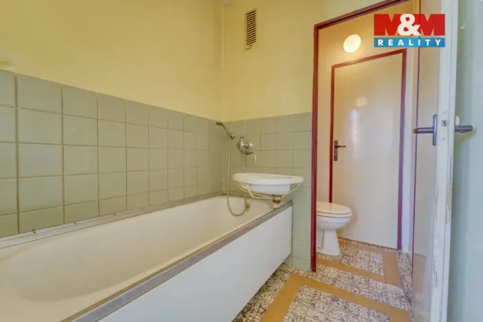 Prodej bytu 2+1, Klatovy - Klatovy III, Plzeňská, 70 m2