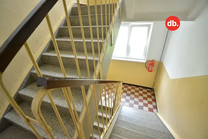 Prodej bytu 2+1, Ostrov, Luční, 64 m2