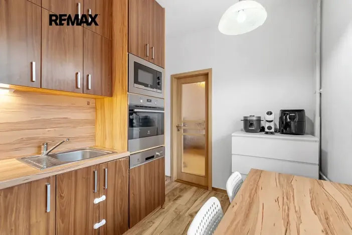Prodej bytu 3+1, Plzeň, náměstí Generála Píky, 72 m2