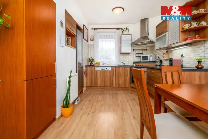 Prodej bytu 2+kk, Nehvizdy, Pražská, 60 m2