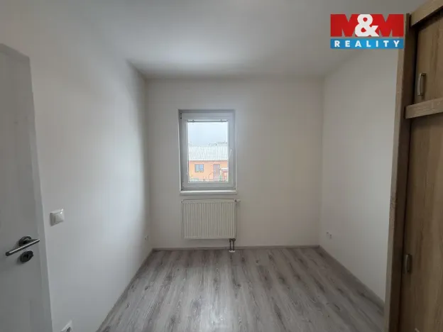 Pronájem bytu 2+kk, Hořice, Karla Kofránka, 37 m2